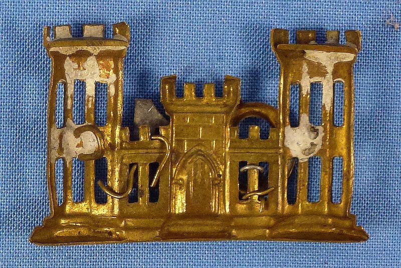 Spanish – American War U.S. Army Corps of Engineers Cap Insignia — image 2