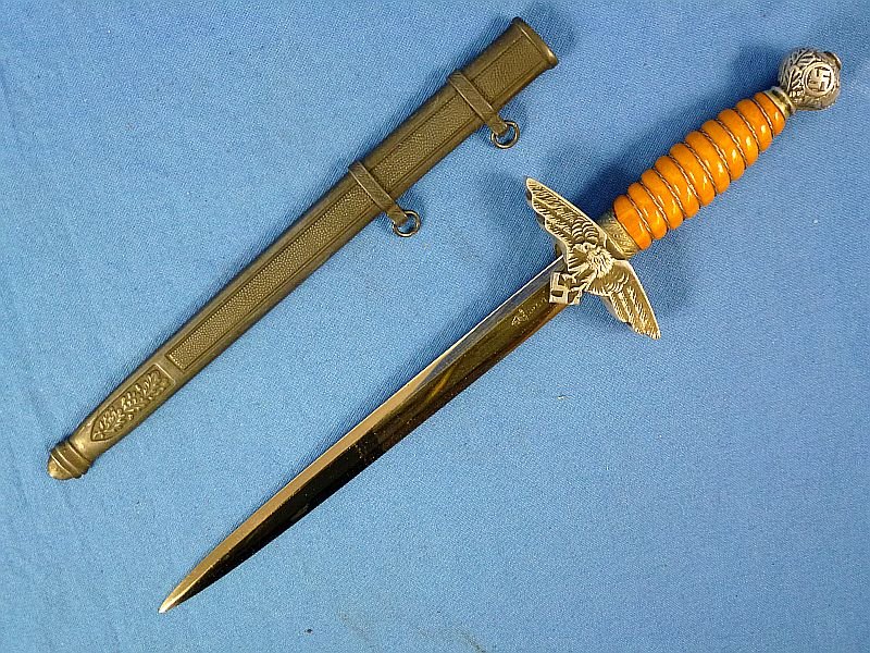 Miniature 2nd Model Luftwaffe Officer Dagger by SMF (Stöcker & Co.) — image 2