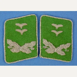 Pair of Luftwaffe Oberleutnant Air Traffic Control Collar Tabs