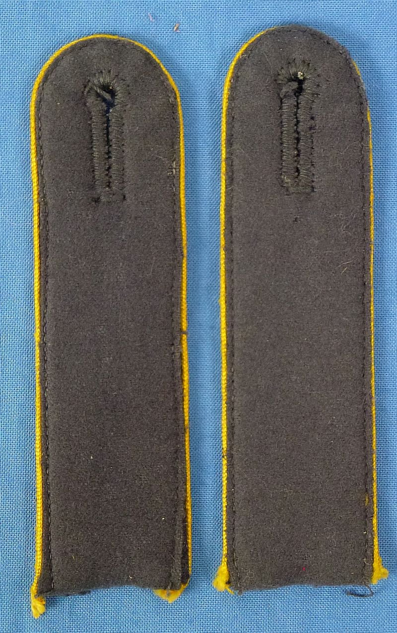 Pair DLV Deutscher Luftsportverbande EM/NCO Shoulder Straps — image 2