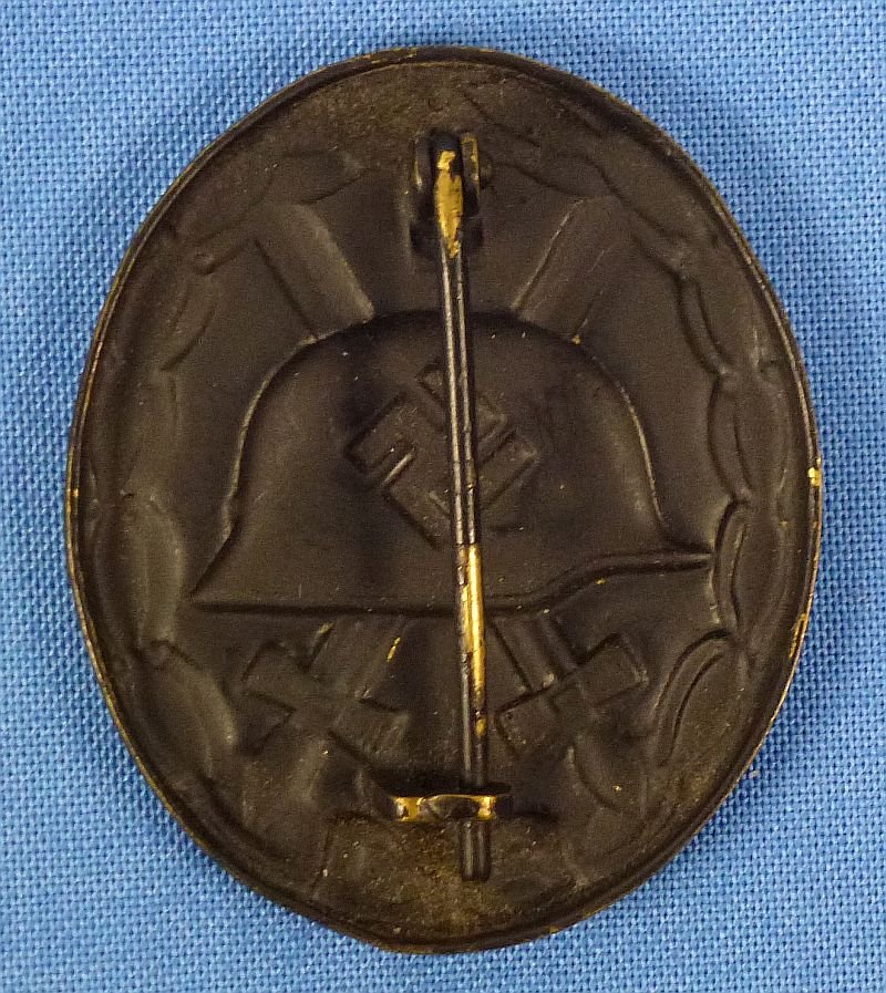 1939 Black Wound Badge — image 2