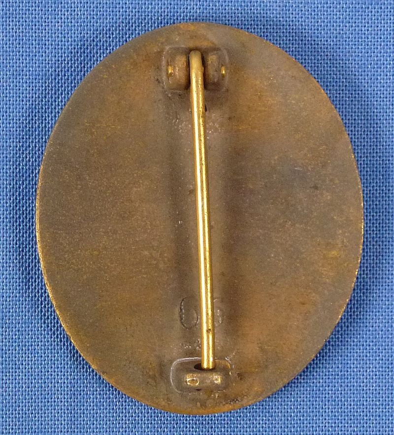 1939 Gold Wound Badge Marked '65' (Klein & Quenzer A.G.) — image 2