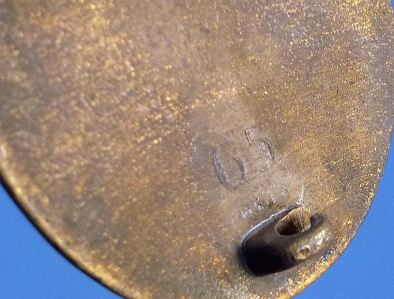 1939 Gold Wound Badge Marked '65' (Klein & Quenzer A.G.) — image 3