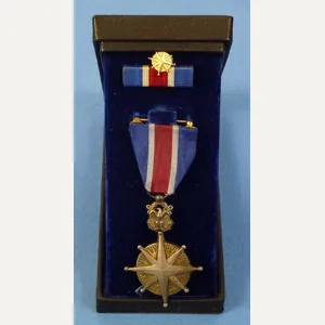 Rare Cased WWII U.S. Merchant Marine Distinguished Service Medal