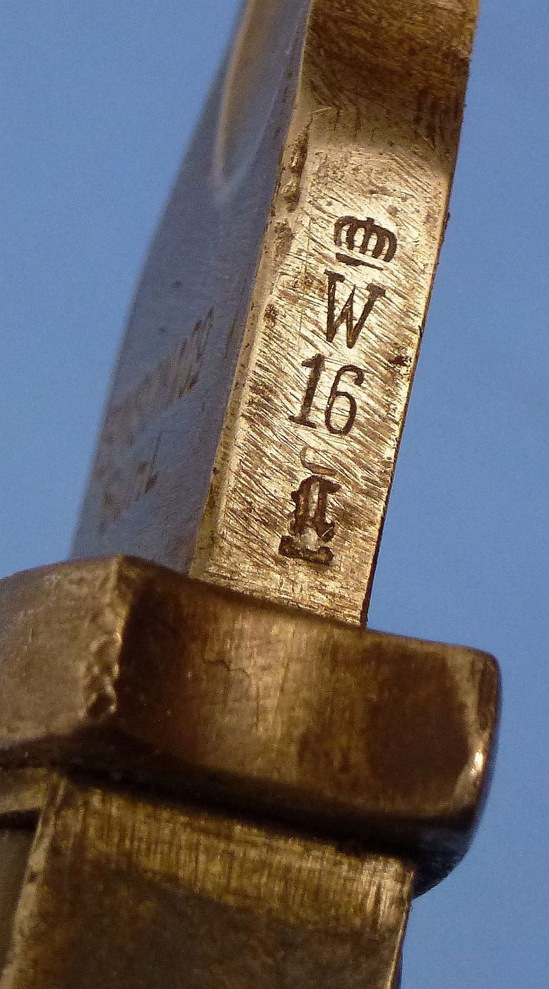 1916 Dated Imperial German Model M1898/05 Butcher Blade Bayonet by Simson & Company — image 7