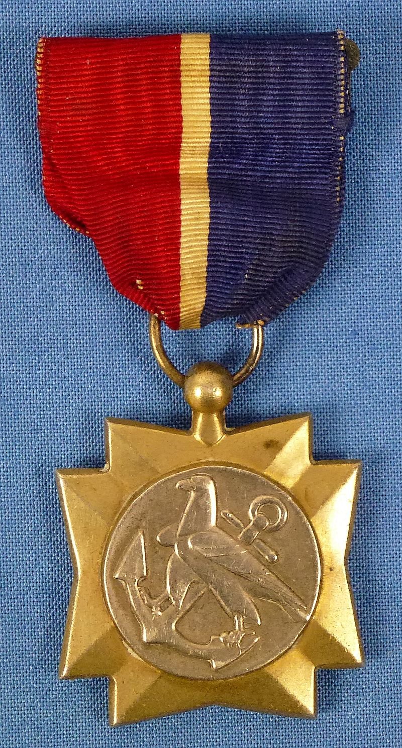 WWII U.S. Merchant Marine Mariner Medal