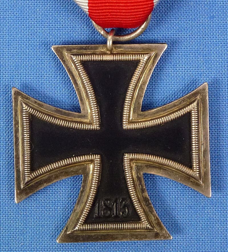 1939 Iron Cross Second Class Marked '76' (Ernst L. Muller) — image 3