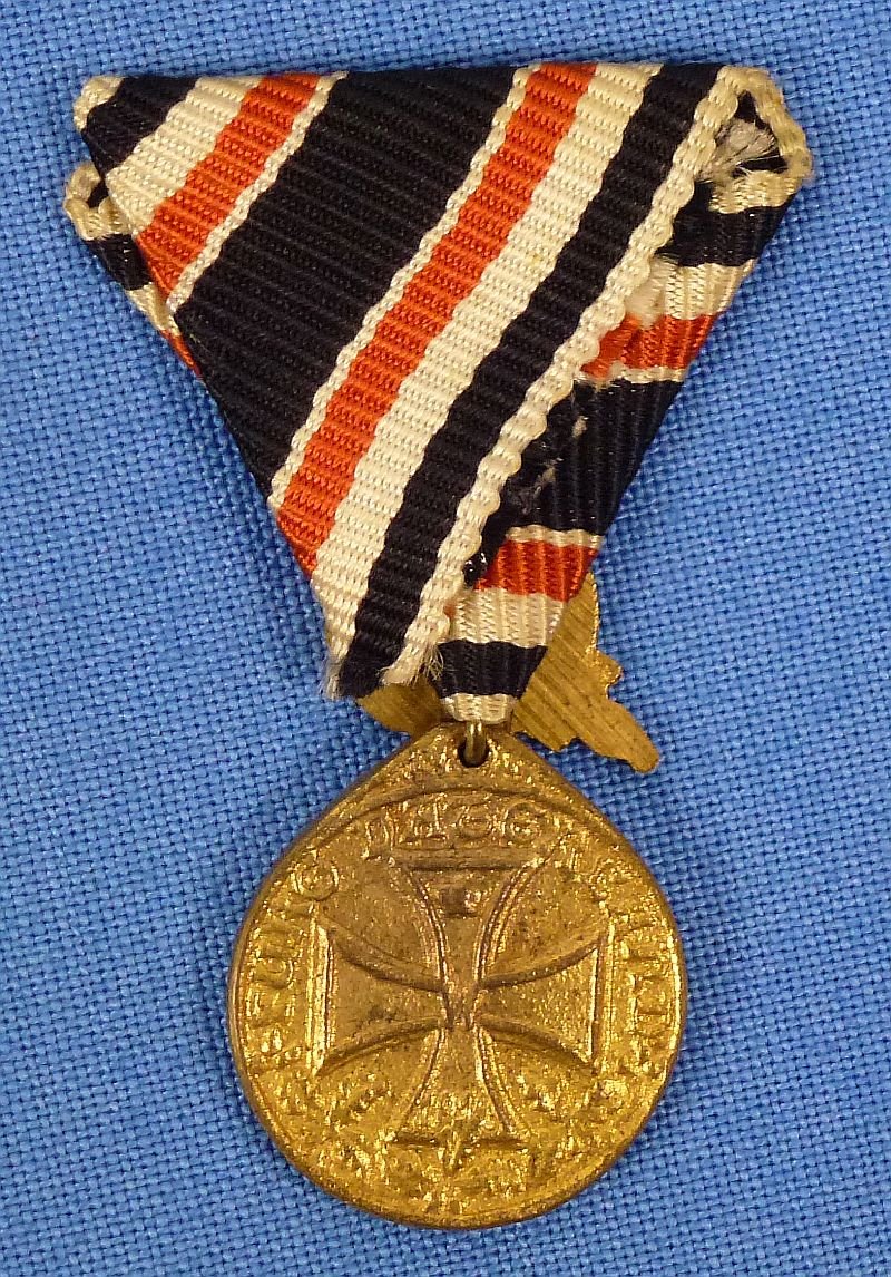Miniature WWI German Legion of Honor Medal — image 2