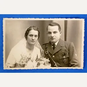 DLV Wedding Portrait Postcard