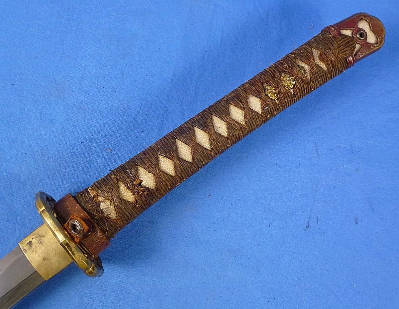 Signed WWII Shin Gunto Army Officer Sword in a Leather Combat Cover — image 8