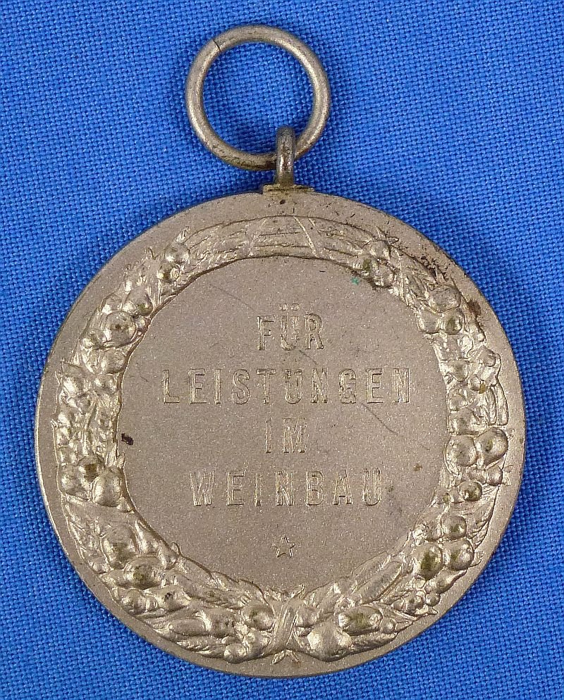 Reichsnährstand Blut un Boden Medal for Services in Grape Cultivation — image 2