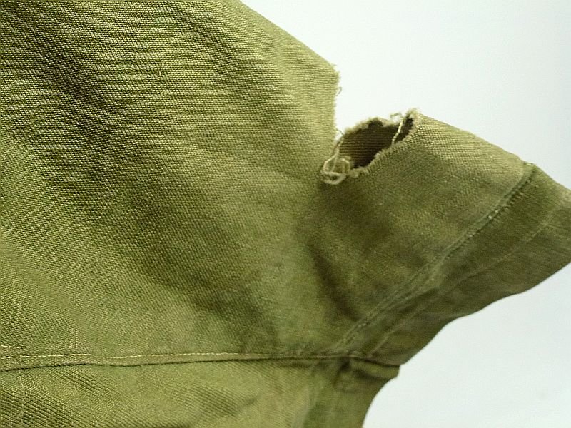 A Well Worn WWII Japanese Navy EM/CPO Green Tunic — image 6