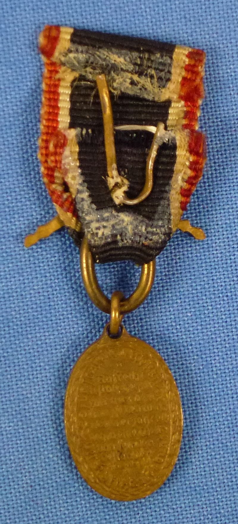 Miniature Kyffhäuserbund WWI Commemorative War Medal with Swords — image 2