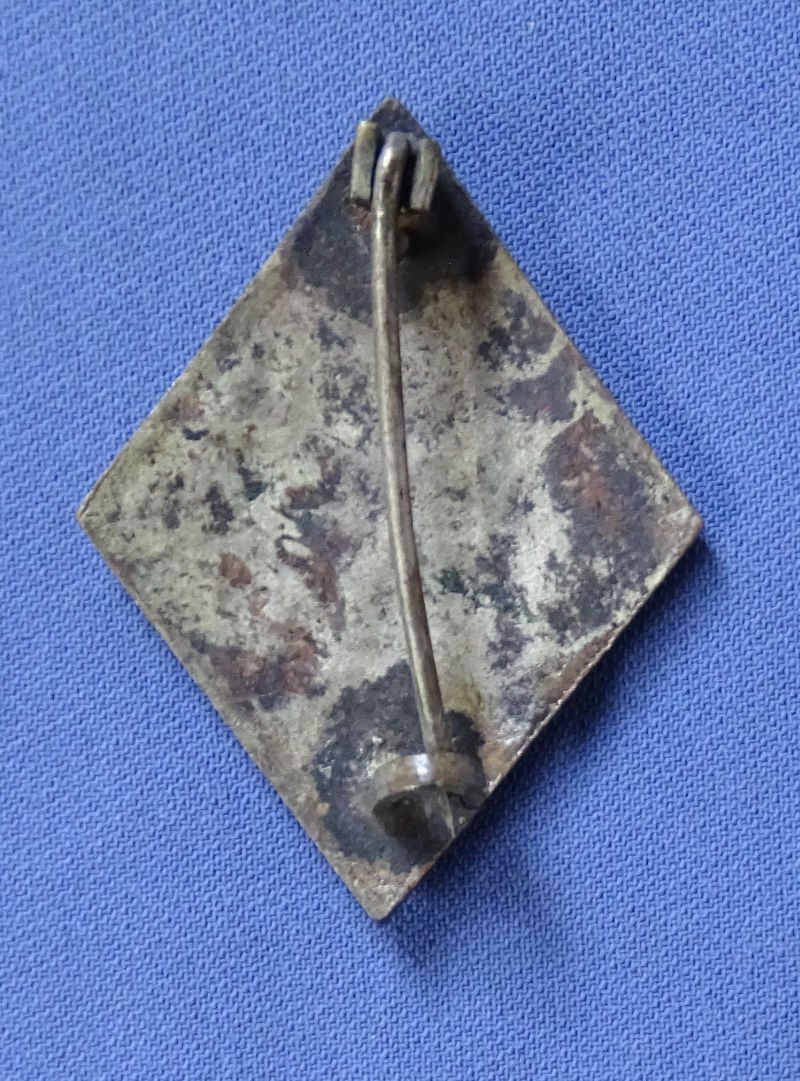 Philippine Enameled 2 Vigilant DI/Crest — image 2