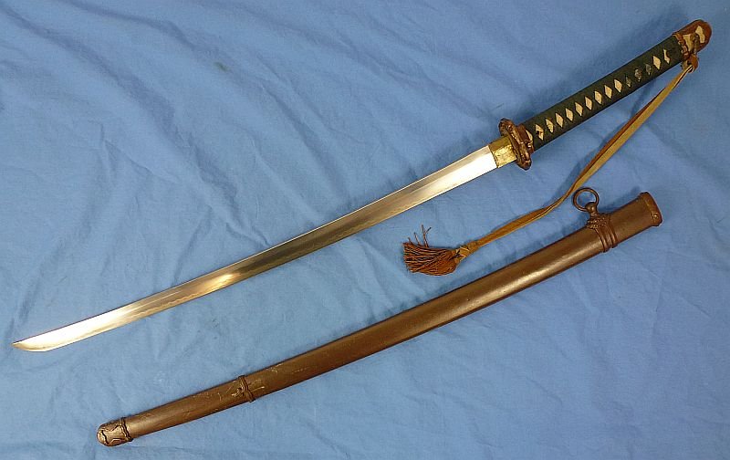 Signed WWII Army Officer Shin Gunto Sword with Company Officer Tassel — image 2