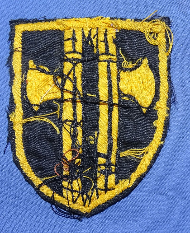 Vietnam Theater Made 18th Military Police Battalion Patch — image 2