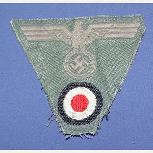 WWII German Army EM/NCO M43/Overseas Cap Insignia