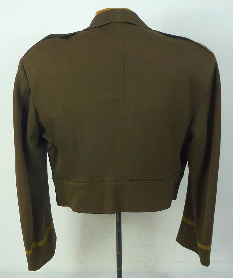 WWII U.S. Army Air Force Pilot's Ike Jacket with L.G. Balfour Wing — image 5