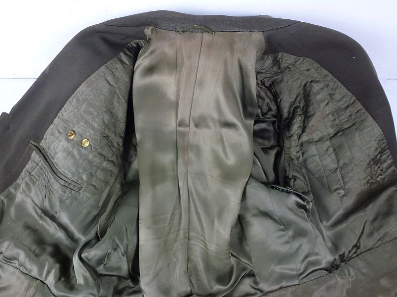 WWII U.S. Army Air Force Pilot's Ike Jacket with L.G. Balfour Wing — image 7