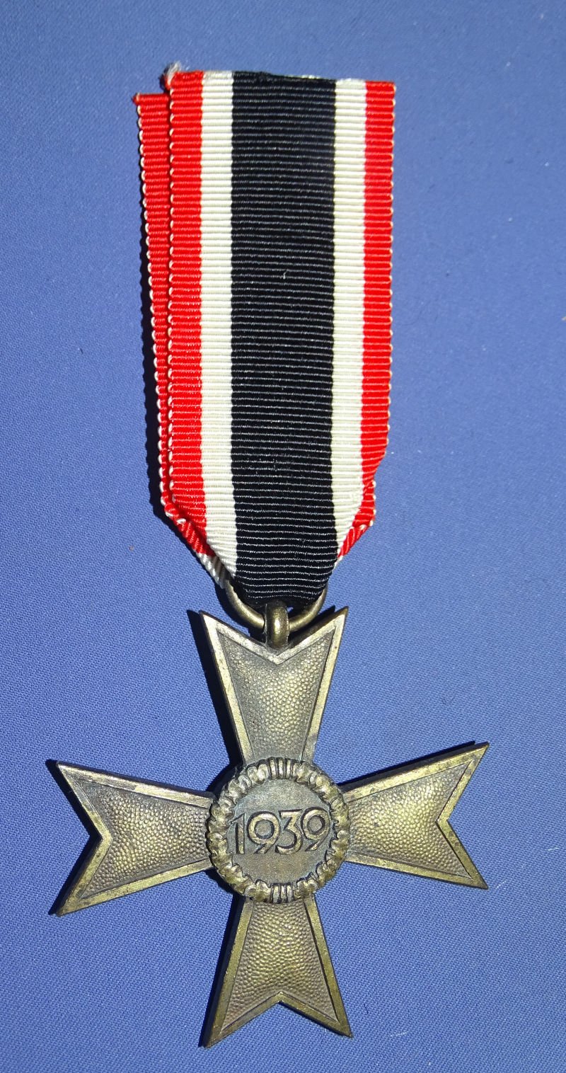 1939 War Merit Cross Without Swords — image 2