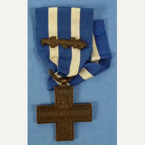 Italian WWI War Merit Cross with Valor Device