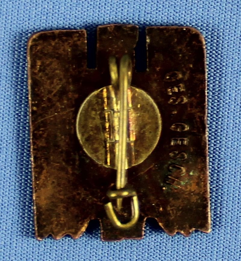 Red Cross Member Badge — image 2