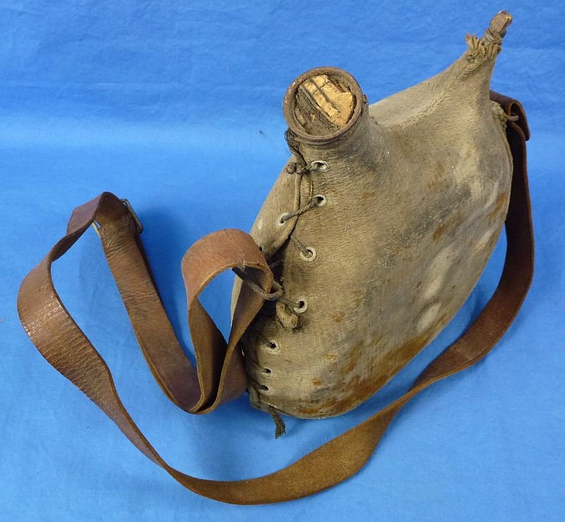 French WWI Model 1877 Canteen — image 3
