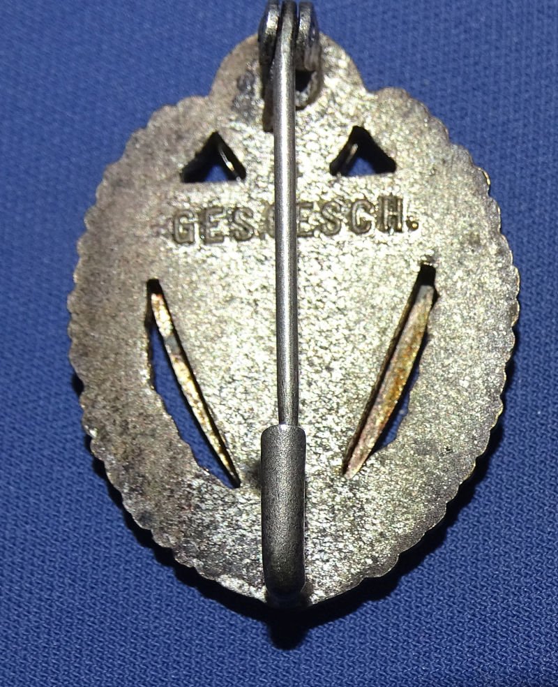 NS-RKB 25 Year Members Badge — image 2