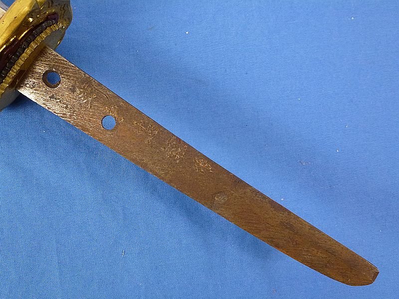 Signed WWII Shin Gunto Army Officer Sword in Excellent Condition — image 9