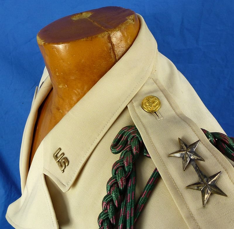 The Attributed White Summer Uniform Tunic of U.S. Army Major General and DSC Recipient Frederick W. Collins — image 4