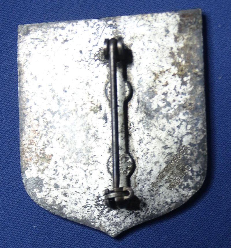 WWII 302nd Infantry Regiment DI/Crest – H.R. Newcome & Co Sterling — image 2