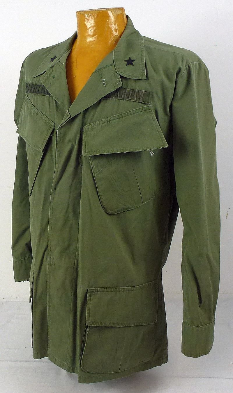 The Uniform and Jungle Jacket of U.S. Army Brigadier General Lawrence Caruthers — image 17