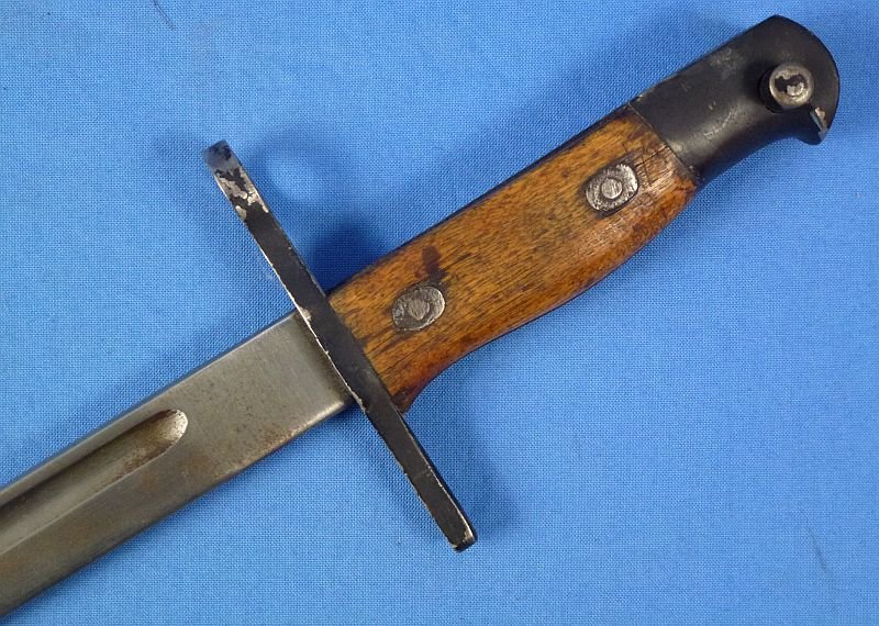 WWII Japanese Ariska Rifle Bayonet by Toyokawa Kosho Navy Arsenal with Rubberized Canvas Frog — image 7