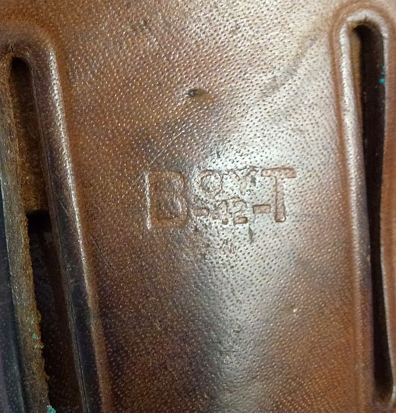 1942 Dated Boyt Pistol Holster on Belt with 1918 Dated Ammunition Pouch — image 3