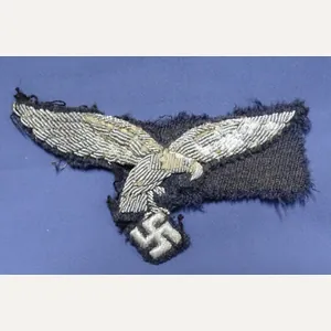 Cut Off Luftwaffe Officer's Breast Eagle