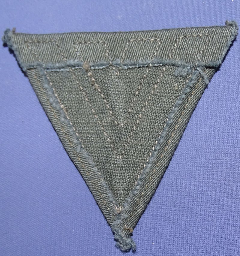 Small Luftwaffe Obergefreiter Chevron — image 2