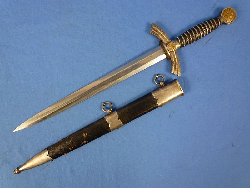 WWII First Model Luftwaffe Officer Dagger — image 3