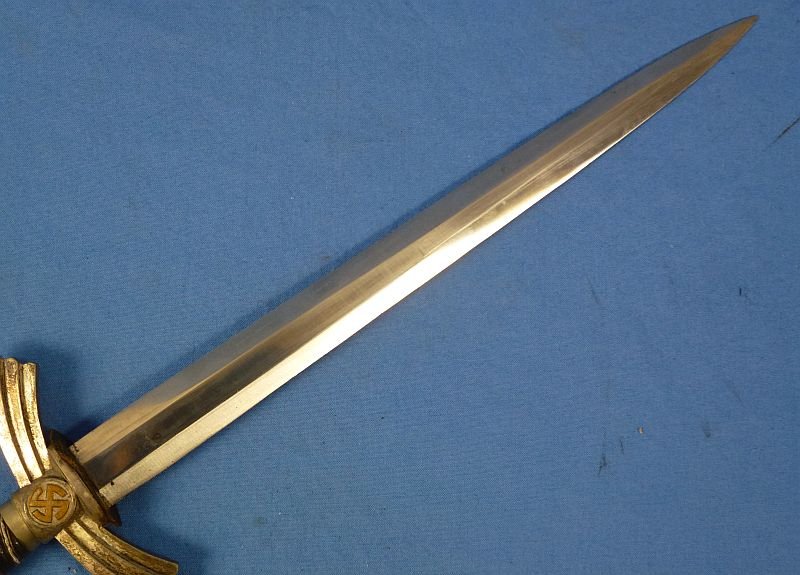 WWII First Model Luftwaffe Officer Dagger — image 4