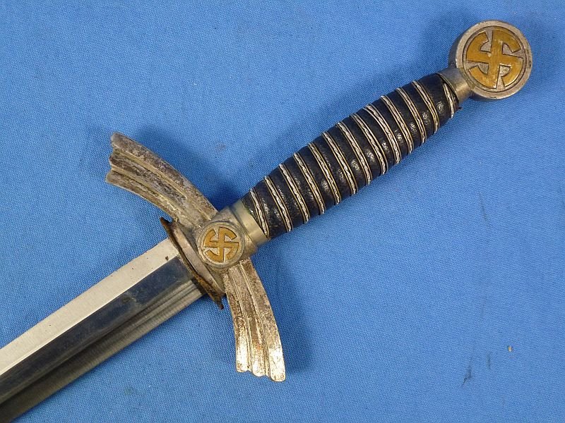 WWII First Model Luftwaffe Officer Dagger — image 6