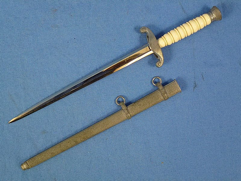 WWII German Miniature Army Officer Dagger — image 3