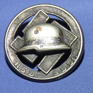 Stalhelm Lapel Pin