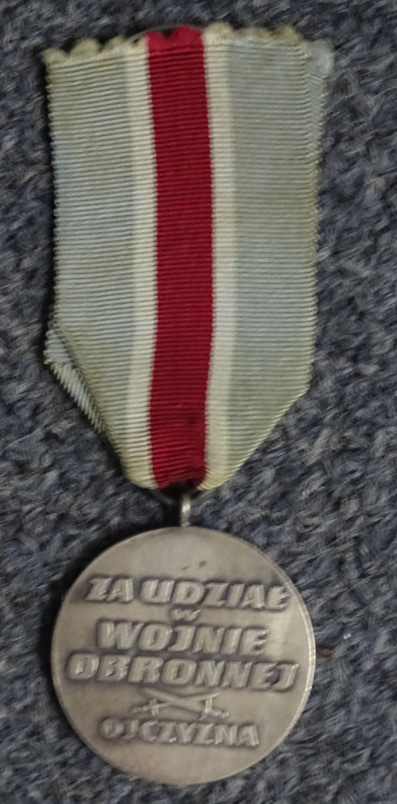 WWII Polish Medal For Participation In The War Defense — image 2