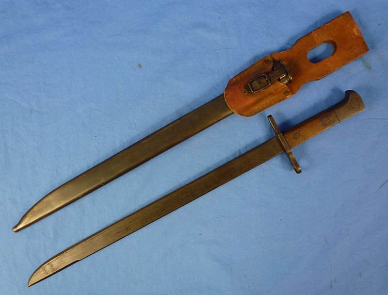 WWII Japanese Arisaka Rifle Bayonet with Rubberized Canvas Frog — image 2