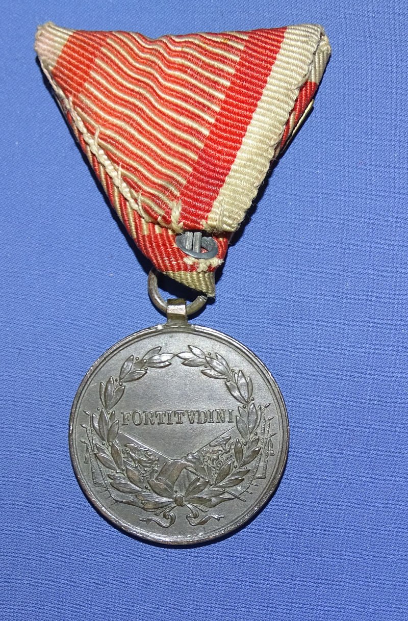WWI Austrian Medal Bravery — image 2