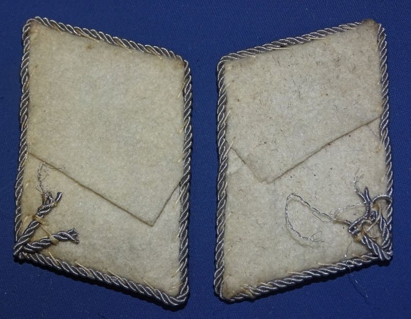 Pair Luftwaffe Herman Goring Division Oberleutnant's Collar Tabs — image 2