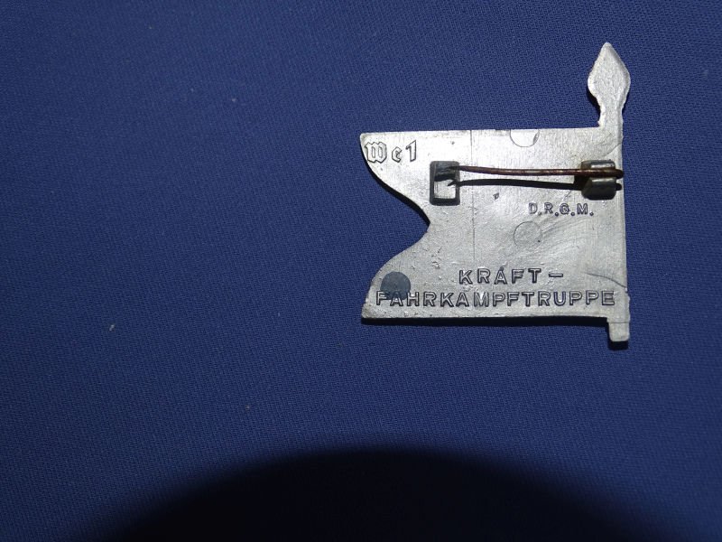 Motorized Combat Troop Flag Plastic Tinnie — image 2