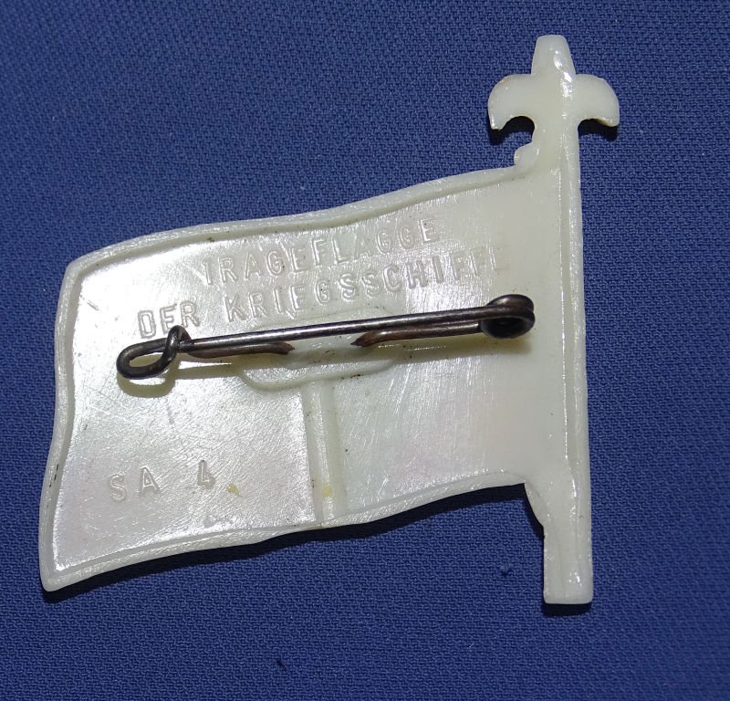 WWII German Kriegsmarine Flag Plastic Tinnie — image 2