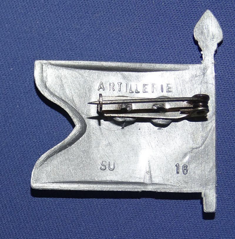 German Army Artillery Flag Plastic Tinnie — image 2