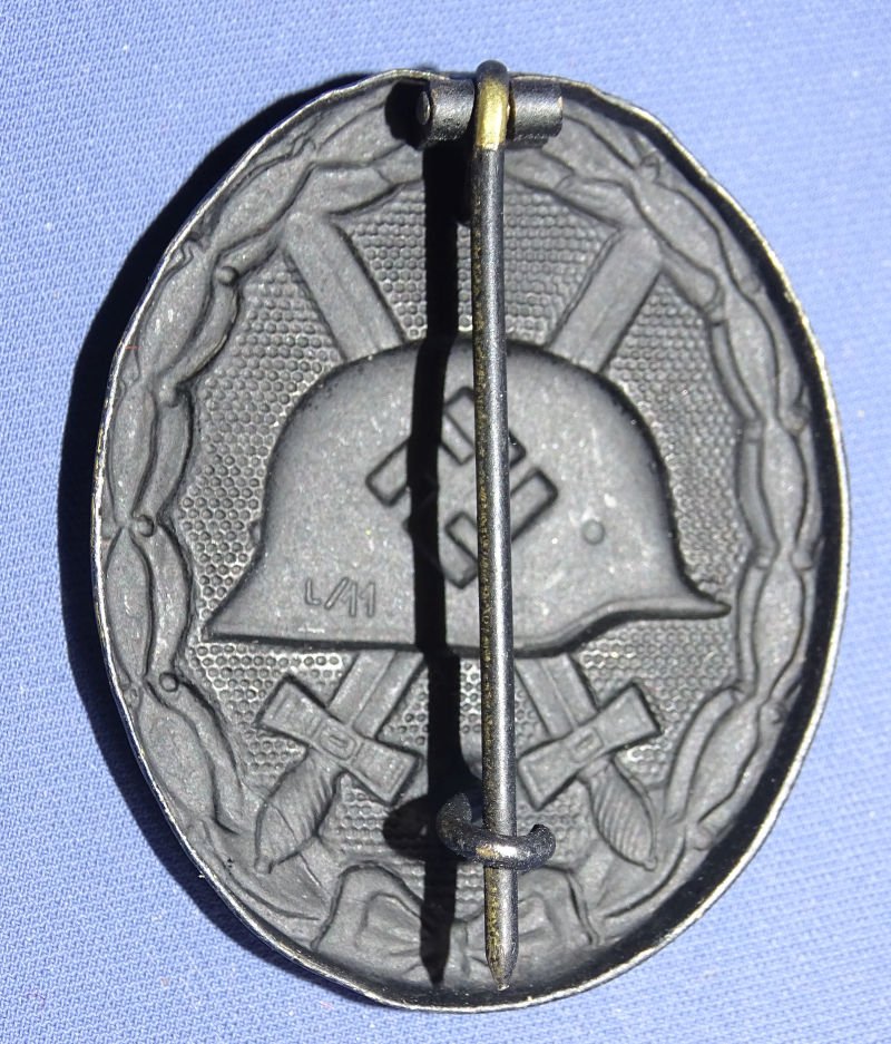 WWII German Wound Badge – L/11 — image 2