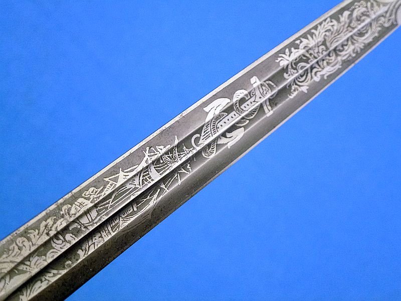 Weimar Period Model 1929 Reichsmarine Officer Dagger with Etched Blade by Alcoso with Portepee — image 8